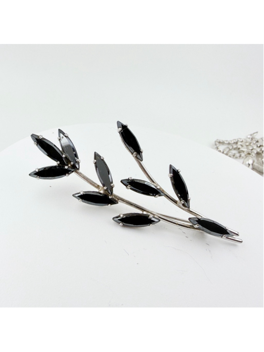 Large 1960s Floral Leaf Spray Brooch, Black Navette Rhinestone Pin, Silver Tone - Picture 2 of 7